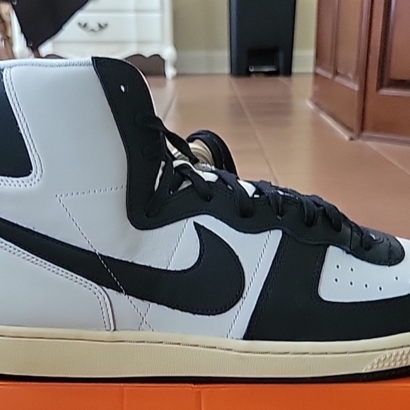 Size 14 Men's-Nike Terminator High PRM FD0394-030 Phantom Black/Black Pale Vanil - Picture 3 of 16